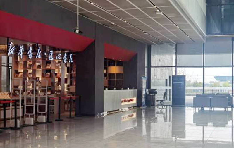 图书馆大厅1.jpg 图书馆大厅1.jpg