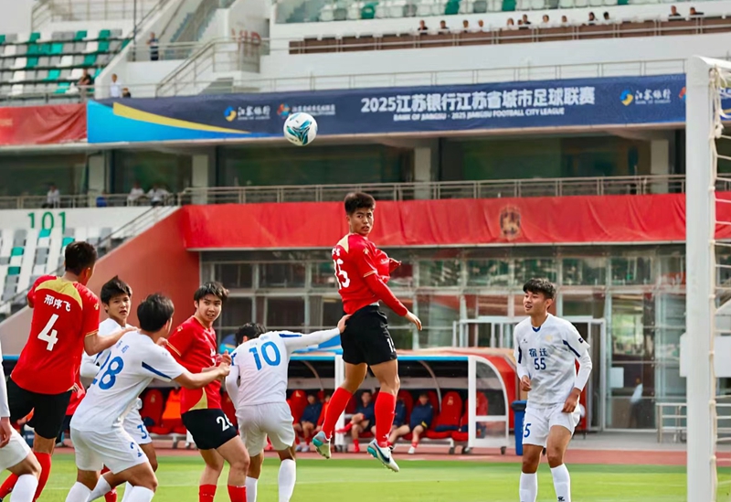 3、庐阳高中优秀毕业生李俊豪(由学校提供)(.jpg 3、庐阳高中优秀毕业生李俊豪(由学校提供)(.jpg